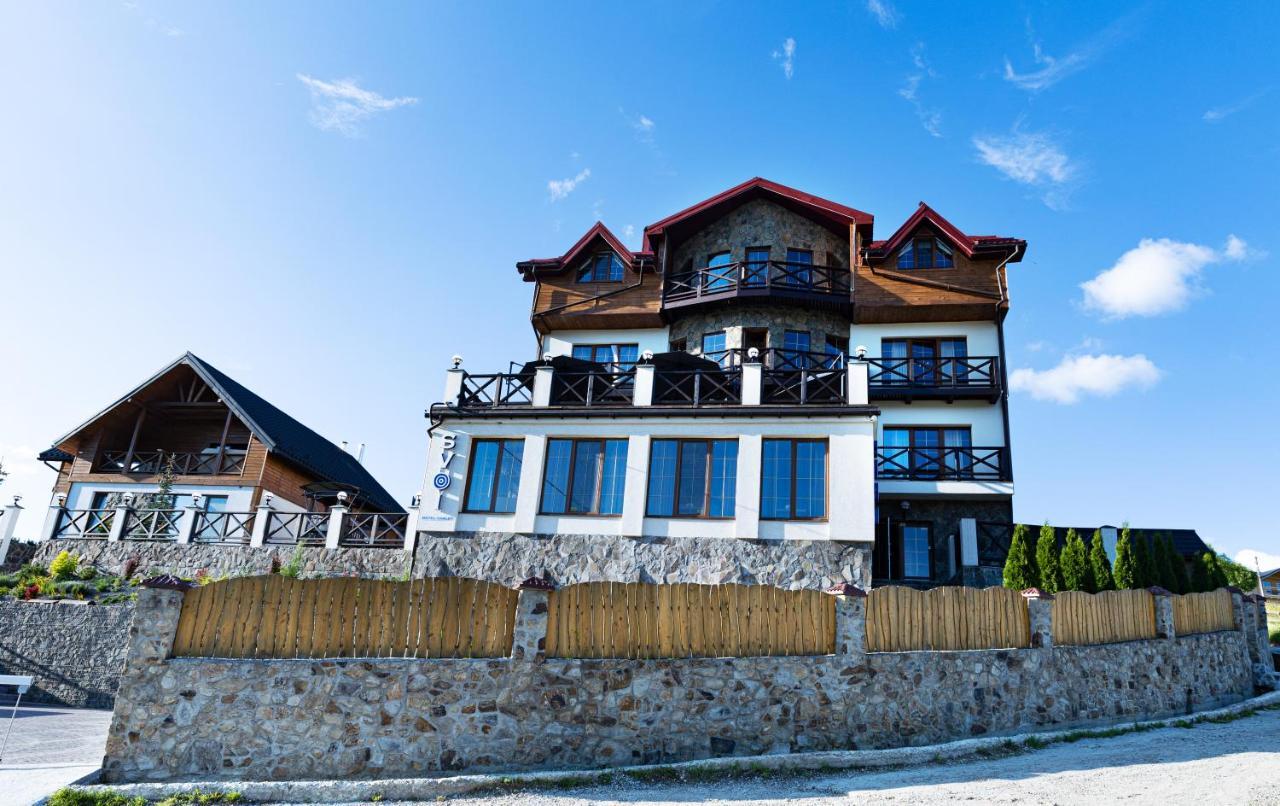 Svoi Hotel Palyanytsya Exterior foto